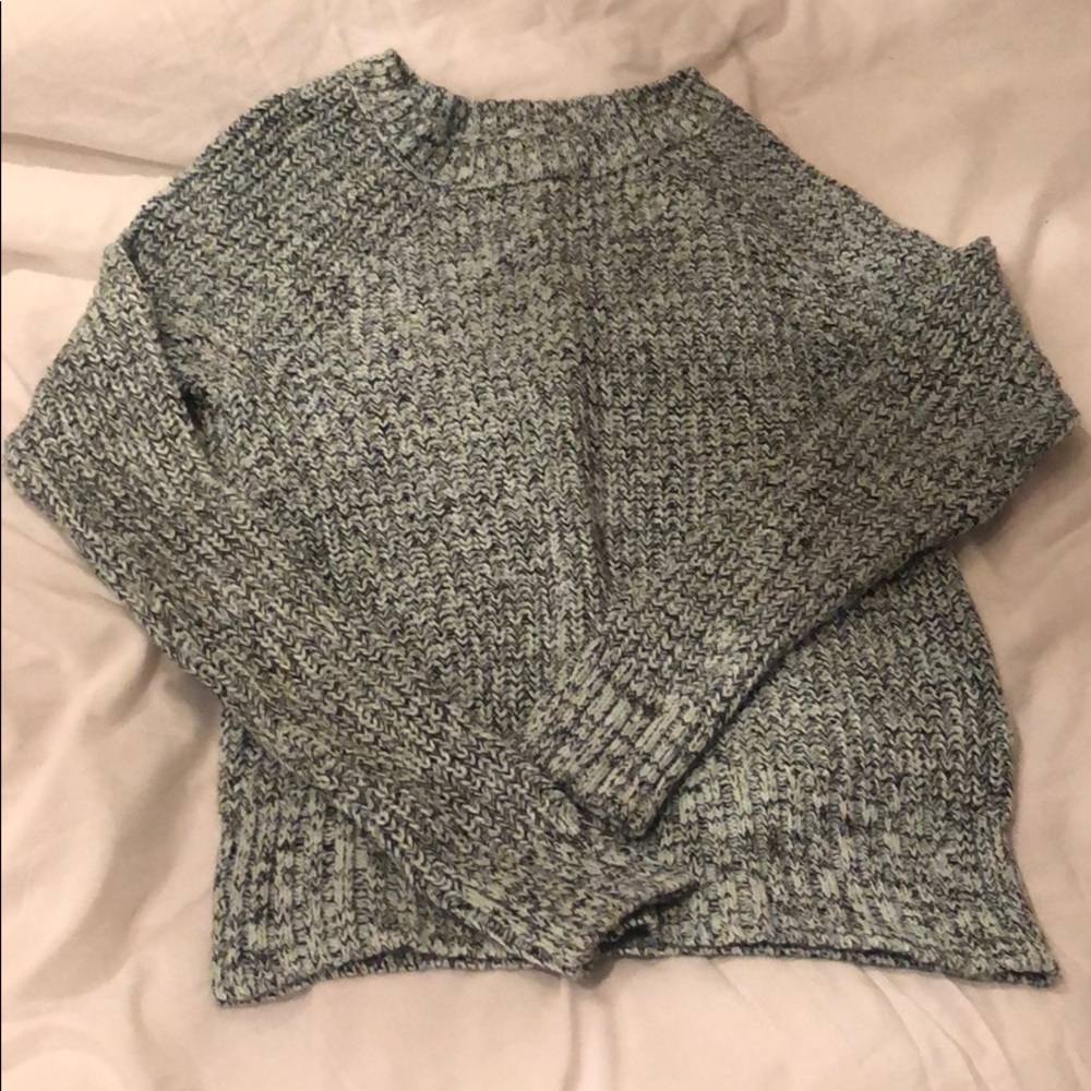American Eagle crew sweater